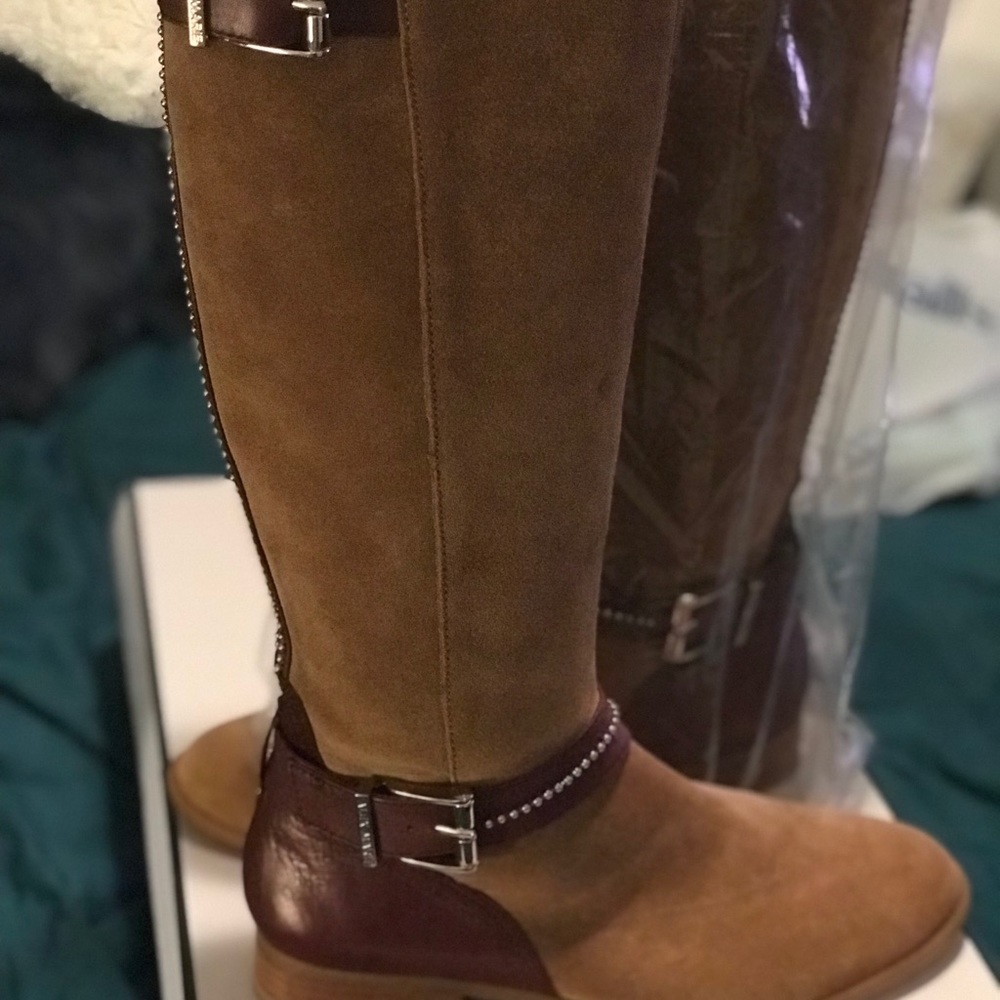 Nice Winter Boot - image 1